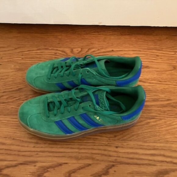 Sneaker bundle - Picture 2 of 3